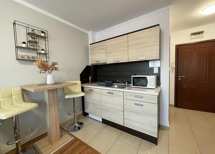 Apartment Summer Breeze 506 Private Sunny *