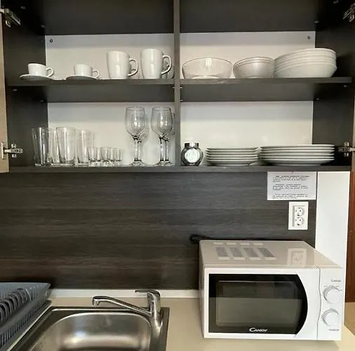 Summer Breeze 506 Private Sunny Apartment *