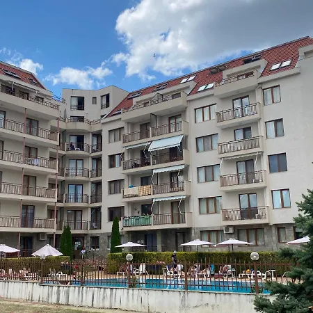 Апартаменты Summer Breeze 506 Private Sunny