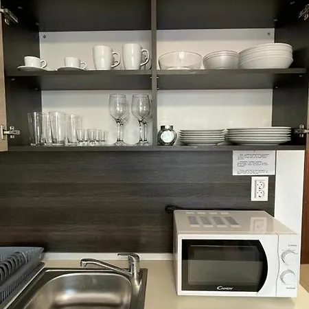 Summer Breeze 506 Private Sunny Апартаменты *