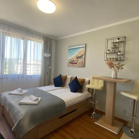 Апартаменты Summer Breeze 506 Private Sunny